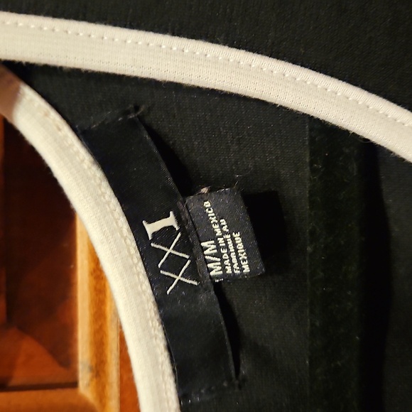 Black Sleeveless Dress, White Trim, Gold Buttons, Sz Med, Classic Look - Picture 4 of 9